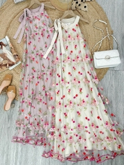 Váy Maxi Thêu Hoa Cổ Yếm Dáng Dài Xòe Chất Lưới Thêu Hoa Đi Biển MIMIX - EY1