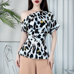 Áo Kiểu Nữ Lệch Vai Họa Tiết Beo Chất Lụa Cát Mịn Công Sở MIMIX - DB9