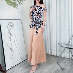 Áo Kiểu Nữ Lệch Vai Họa Tiết Beo Chất Lụa Cát Mịn Công Sở MIMIX - DB9