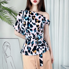 Áo Kiểu Nữ Lệch Vai Họa Tiết Beo Chất Lụa Cát Mịn Công Sở MIMIX - DB9