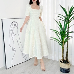 Đầm Midi Nữ Cổ Vuông Tay Ngắn Dáng Dài Xòe Hoa Nổi Chất Gấm In Hoa QC Đi Tiệc MIMIX - DU4