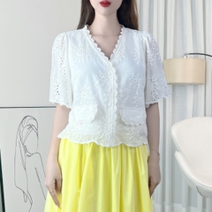 Áo Boi Thêu Dáng Baby Doll Cổ V Tay Ngắn Viền Ren Phối Túi Đi Biển Đi Dạo MIMIX - EJ3