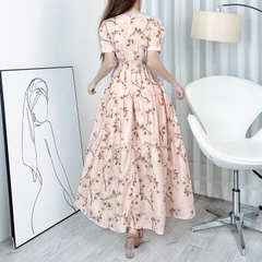Đầm Maxi Hoa Cổ Tròn Tay Ngắn Đính Nút Dáng Dài Xòe Phối Xẻ Tà Chất Tơ Đũi In Hoa Đi Tiệc MIMIX - EL0