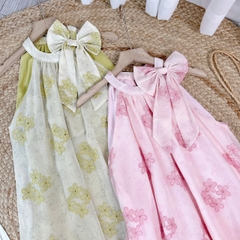 Đầm Maxi Yếm Nữ Thêu Hoa Chất Tơ Lụa Thêu Hoa 3D Đi Biển Đi Tiệc MIMIX - EM0