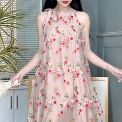 Váy Maxi Thêu Hoa Cổ Yếm Dáng Dài Xòe Chất Lưới Thêu Hoa Đi Biển MIMIX - EY1