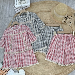 Set Short Caro Áo Viền Ren Tay Ngắn Mix Quần Ngắn Chất Cotton Kẻ Ép Chỉ Đi Dạo Phố MIMIX - FA1