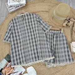 Set Short Caro Áo Viền Ren Tay Ngắn Mix Quần Ngắn Chất Cotton Kẻ Ép Chỉ Đi Dạo Phố MIMIX - FA1