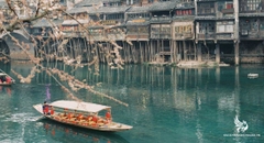 TRƯỜNG SA - PHƯỢNG HOÀNG CỔ TRẤN TRƯƠNG GIA GIỚI – THIÊN MÔN SƠN HỒ BẢO PHONG - HỒ ĐỘNG ĐÌNH