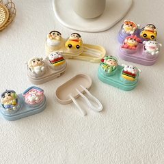 Khay Đựng Lens Charm Hình Shin Dễ Thương Kèm Dụng Cụ Đeo