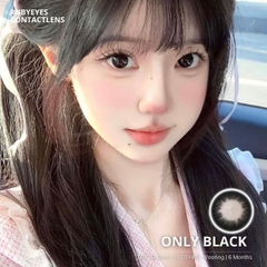 Kính Áp Tròng Màu Đen Only Black Size Vừa (Lens 0 Độ)