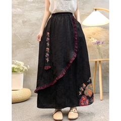 Chân Váy Lụa dài Fress Size, Nền Đen hoặc Nâu Có Văn Hoa Nổi Bật Sang Trọng Quí Phái