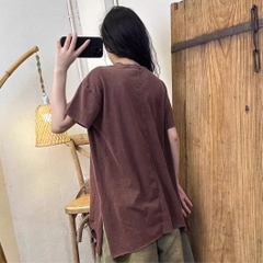Áo thun cotton vạt xẻ tà đến từ H u a l o u, có hình bắt mắt - mẫu 2024 - Phong cách trẻ trung năng động cho mùa hè