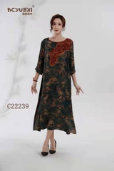 Váy dài thân chữ A, Họa tiết hoa, phù hợp lứa tuổi trung niên phong cách quí phái