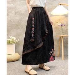 Chân Váy Lụa dài Fress Size, Nền Đen hoặc Nâu Có Văn Hoa Nổi Bật Sang Trọng Quí Phái