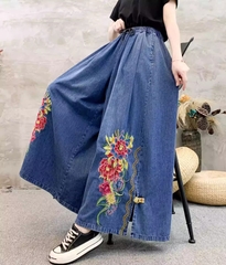 Quần jean nữ thêu, cạp chun, ống rộng - phong cách mới hiện đại, cá tính.