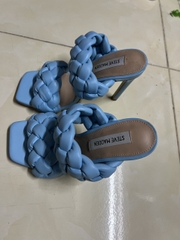 Guốc da cao cấp, màu xanh độc hiếm, quai tết thủ công sang trọng, gót nhọn cao 4cm, phong cách lịch sự.