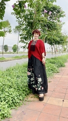 Quần jean nữ thêu, cạp chun, ống rộng - phong cách mới hiện đại, cá tính.