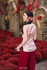 Áo Nguyệt Yên cổ yếm phối nơ gấm đỏ