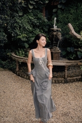 Đầm Caroline dài cổ vuông