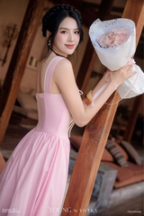 Đầm Caroline dài cổ vuông