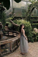 Đầm Caroline dài cổ vuông