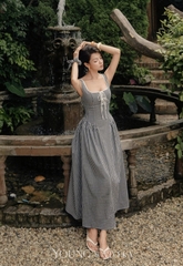 Đầm Caroline dài cổ vuông