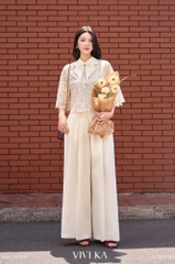 Áo Carter ren hoa tay dài cổ nơ