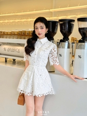 Jumpsuit ren dập nổi họa tiết