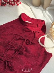 Áo Nguyệt Yên cổ yếm phối nơ gấm đỏ