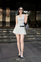 Chân váy xếp ly dây nịt