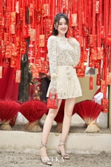 Set áo ren tay dài + chân váy kết nơ