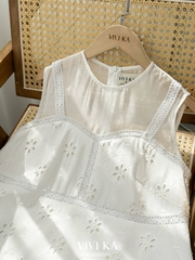 Áo Solvia boi thêu cổ tròn