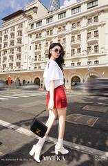 Chân váy mini bướm phối dây xích