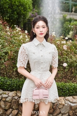 Jumpsuit ren dập nổi họa tiết