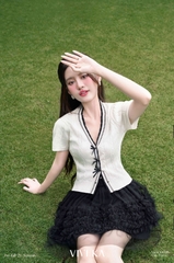 Áo dệt kim cổ V tay lửng