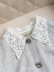 Áo Velvet cổ ren phối khuy đá