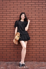 Chân váy Selwyn phối ren xếp ly