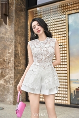 Áo ren đệm lưới phối nút trắng