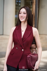Áo James cổ vest hở tay túi nắp