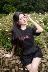 Áo thun cổ bèo ren nơ đỏ