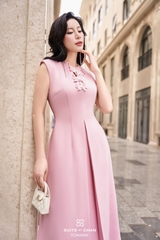 Đầm Dora cổ sát nách đính hoa cổ tròn