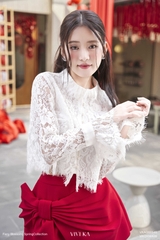 Áo Maggie phối ren hoa dài tay