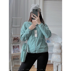 Áo khoác gió nữ 2 lớp GU Adwm9 gió 2 Lớp lót vải cotton thể thao,  Chất Gió Chống Thấm Hàng Đẹp cao cấp, túi có khóa