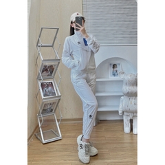 Bộ Quần Áo thể thao Adidas M8, bộ đôi nam nữ chất gió cấp Gió 2 lớp Có Lót Lưới Chất Mềm, Túi Có Khóa set Thu Đông vnxk