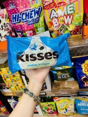 Kẹo Chocolate hershey's kisses 315g cookies 'n' creme màu xanh hàng Mỹ