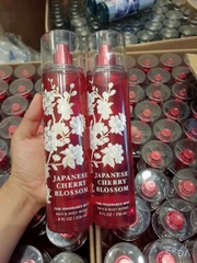 Xịt thơm body Japanese Cherry Blossom hương nồng nàn tươi tắn - Bath And Body Works 236ml - Chính hãng Mỹ