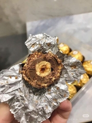 HÀNG MỸ Sô cô la FERRERO ROCHER 48 viên. socola date 2/2025