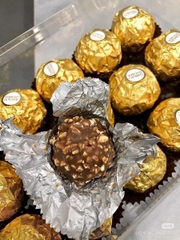 HÀNG MỸ Sô cô la FERRERO ROCHER 48 viên. socola date 2/2025
