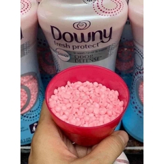 HẠT XẢ VẢI KHÔ DOWNY FRESH PROTECT ODOR DEFENSE APRIL FRESH 1.06KG CỦA MỸ