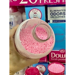HẠT XẢ VẢI KHÔ DOWNY FRESH PROTECT ODOR DEFENSE APRIL FRESH 1.06KG CỦA MỸ